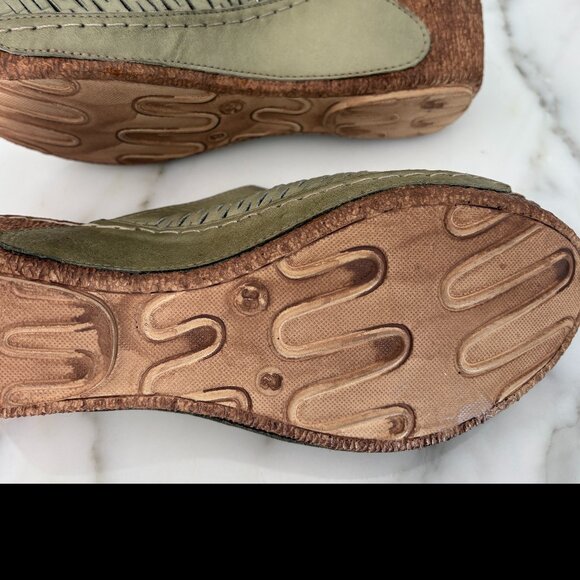 Sage green laser cut Spring Step sandal - Picture 6 of 6